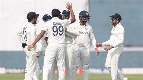 Ind Vs Aus 2nd Test Day 3 Aussies Aim For Huge Lead Crucial For India