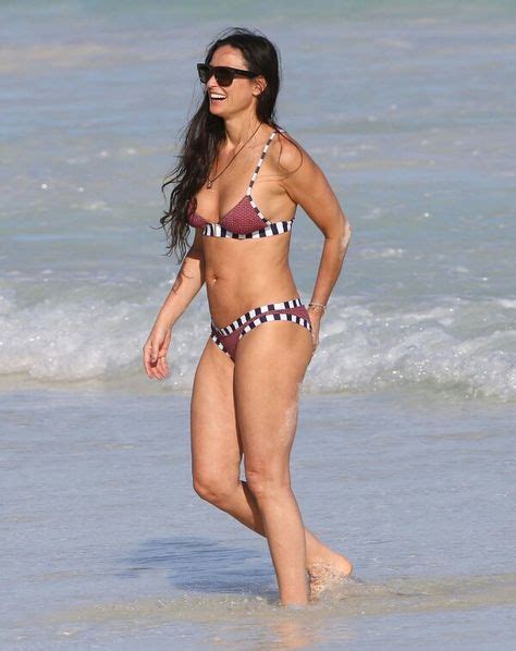 Demi Moore On The Beach In Mexico Demi Moore Bikini Celebrity