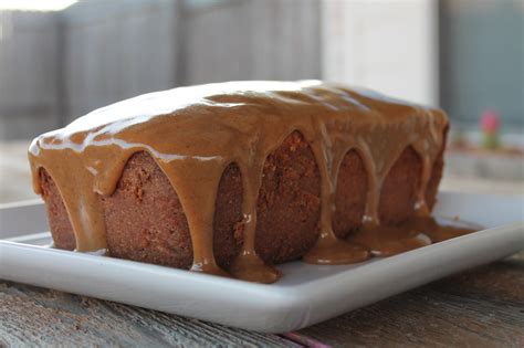 Top with fresh blueberries, a dusting of sweetener, or make your own glaze. The Shoestring Contessa: How I Made Brown Sugar Pound Cake