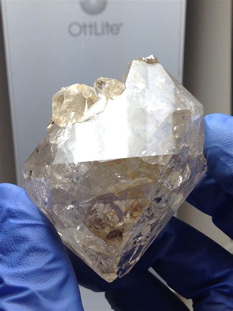 Large Herkimer Diamond crystal w/ small secondary crystals attached ...