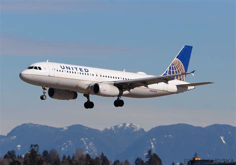 N441ua United Airlines Airbus A320 232yvr 02mar19 Flickr