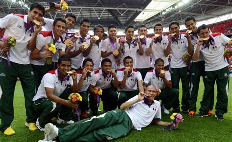 Maybe you would like to learn more about one of these? Un día como hoy pero hace 8 años México ganaba el Oro en ...