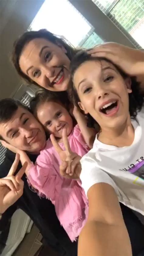 Millie Bobby Brown And Her Siblings Meilleure Actrice Actrice