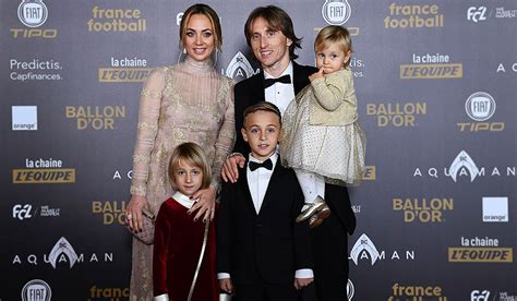 Frauen heiraten den mann, der sie verehrt, vor allem deshalb, weil sie. Gala d'Or: Die Bilder zum Event in Paris - REAL TOTAL