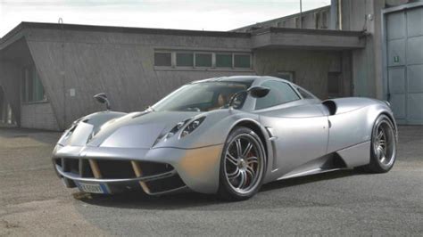 First Drive Our Debut In The Pagani Huayra Top Gear