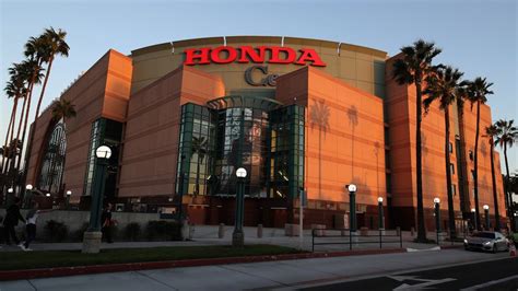 Honda Center Reopens Its Doors For Couples Ready To Get Hitched