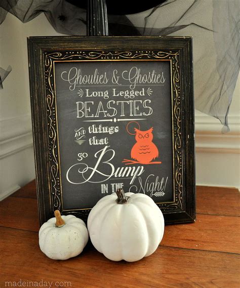 The holes in the cloth help to create a cobweb effect. 10 Spooky-Chic Halloween Decorations | HuffPost