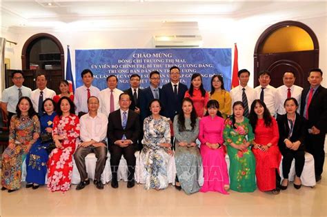 Cẩm tâm tựa ngọc, hạnh phúc nhỏ của anh, làm trái tim em mỉm cười, em là thành trì doanh lũy của anh, thân ái chí ái. Đồng chí Trương Thị Mai thăm Đại sứ quán Việt Nam tại ...