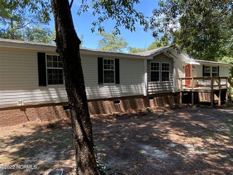 0.9 acres in Pender County, North Carolina