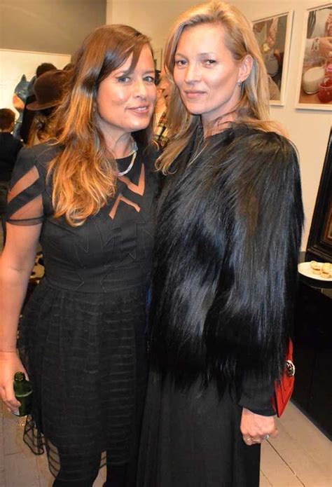 jade jagger hosts christmas cocktail party
