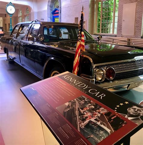 What To Do In Detroit Visit The Henry Ford Museum