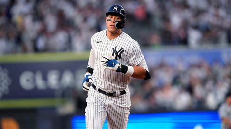 Aaron Judge Robs Shohei Ohtani Of Home Run In Top Of First Hits One Of His Own In Bottom Half