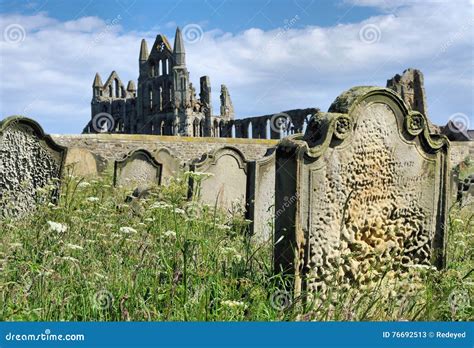 Whitby Abbey From The Graves Stock Image Image Of Gravestones North
