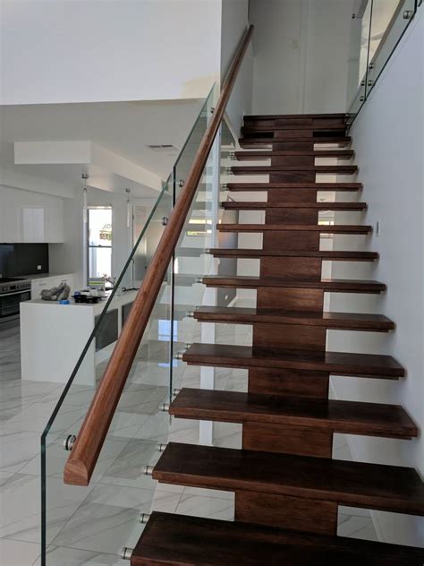 The glass staircase railing may be fixed to side of stringers on sandwiched in it to reach a neat seamless design. Stair Glass Balustrade - Side Mounted - Insular Patios ...