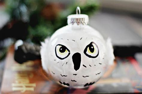 Lindsay | october 25, 2018 this post may contain affiliate links, read my disclosure policy for details this post and the photos within it may contain amazon or other affiliate links. DIY Harry Potter Hedwig Christmas Ornament - Life. Family. Joy