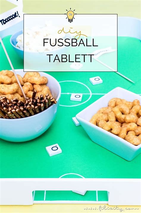 Weihnachtsdekoration geschäft tischfussball stange youtube tischfussball tischfussball figuren fussball leiter hudora tischfussball fußball tablett leonhart tischfussball restposten luftballons. DIY Fußballfeld-Tablett - Fandeko für die Fußball WM ...
