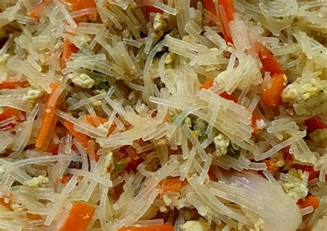 Maggi ini tidak rebus cuma digoreng kawal airnya agar tidak banyak. Resep Bihun Goreng Simple : 6 Cara Buat Bihun Goreng ...