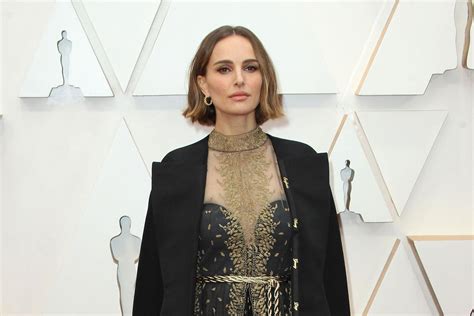 Natalie Portman Honors Snubbed Female Directors On Oscars Cape