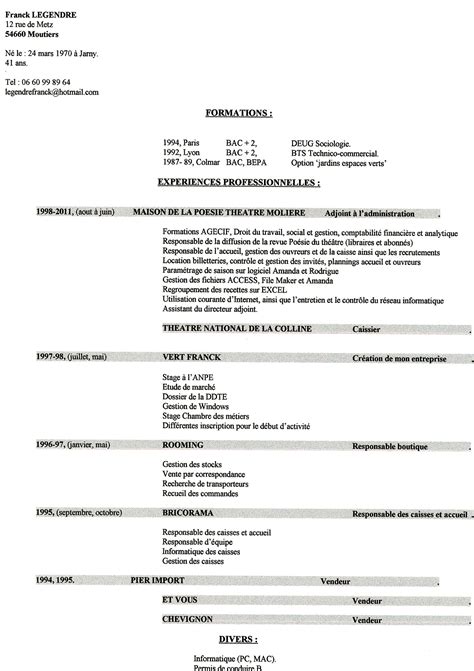 Pour ce qui est du sexe en revanche, il n'existe aucune obligation à dire si vous êtes un homme ou une femme ! cv type caissiere