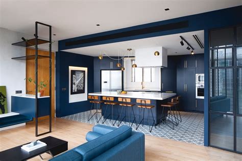 Topos design, an architecture and interior design firm in singapore, has expert residential architects in singapore offering unique styles & designs. This apartment in Singapore is full of bold blue and black ...
