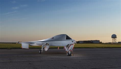 Bae Says Combat Drone Will Aid Fighter Pilots Not Oust Them Bloomberg