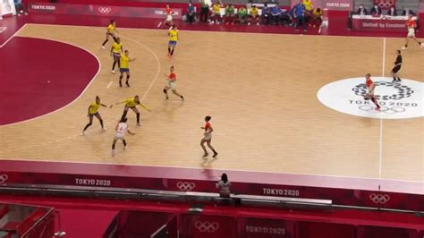 O comitê olímpico do brasil (cob) não fala oficialmente em meta de medalhas para os jogos de tóquio 2020, mas está claro que um objetivo factível para o brasil é superar as 19 medalhas conquistadas na rio 2016, que é o recorde histórico do país. Sportbuzz · Handebol: Brasil atropela Hungria e vence a ...