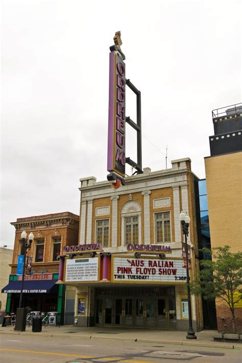 Downtown Minneapolis Movie Theaters At The Station Bloggers Image Library