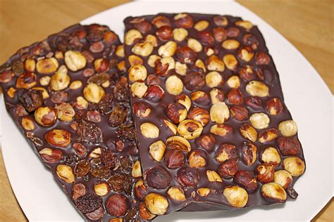 Jetzt ausprobieren mit ♥ chefkoch.de ♥. Low Carb Nuss-Schokolade (Rezept mit Bild) von Joe_Chip ...