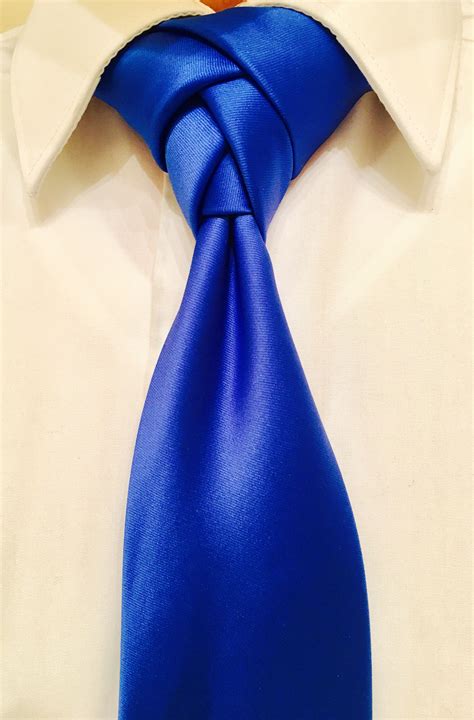 Need I Say More About This Fancy Eldredge Necktie Knot That Is So