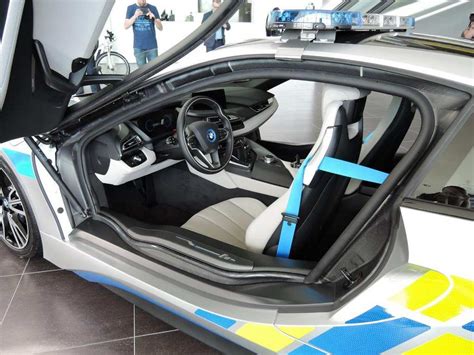 Dont forget to do the backup and enjoy this awesome lspd car! BMW i8 Police Car for Czech Republic Security Force Revealed