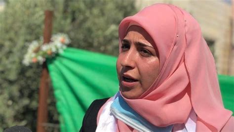 Karena nama adalah sebuah sesuatu yang sakral terkait dengan kepribadian anak. Perempuan Palestina kenang masa-masa hidupnya di penjara ...