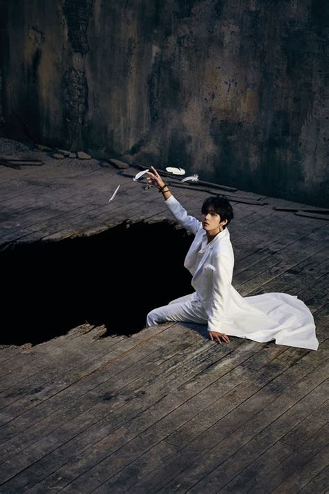 V taehyung official photocard bts map of the soul : Update BTS "MAP OF THE SOUL 7" Concept Photo | Kpopmap