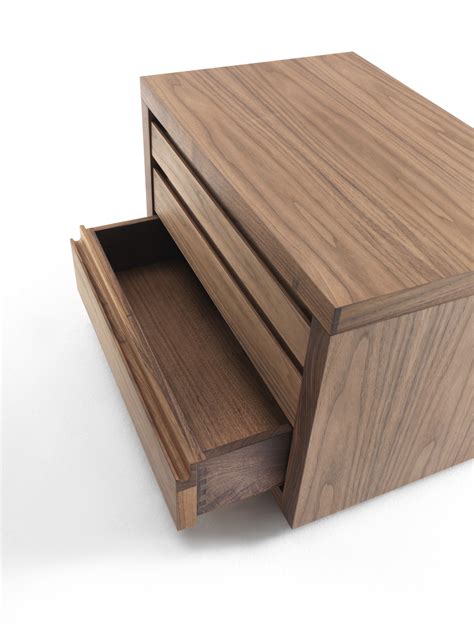 Ccnl legno e arredamento industria. Pin di Riva Industria Mobili su Night Tables | Mobili