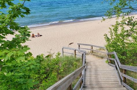 Pictured Rocks beaches: 7 Lake Superior beaches in Michigan in the UP's