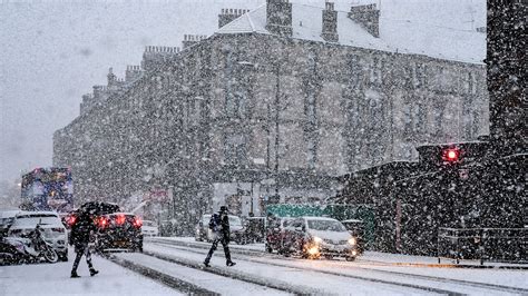 Glasgow Braced For Snow And Ice As Met Office Issues Severe Weather