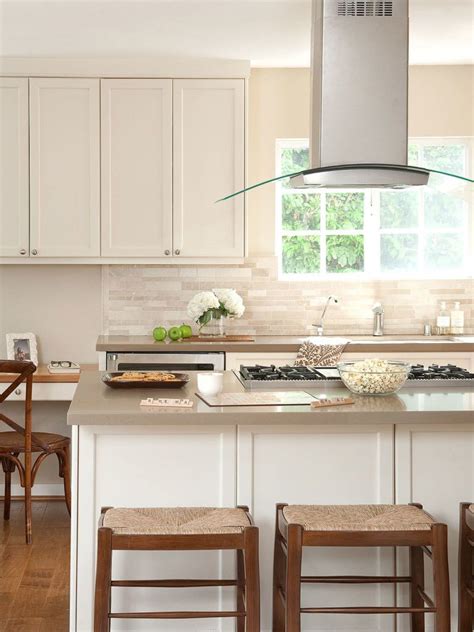 Ivory travertine 1/x thick pencil liner. Light ivory Travertine Kitchen Subway Backsplash Tile ...