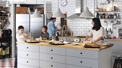 En ikea encontrarás una amplia selección de muebles de. How to plan your IKEA kitchen lighting — video - YouTube