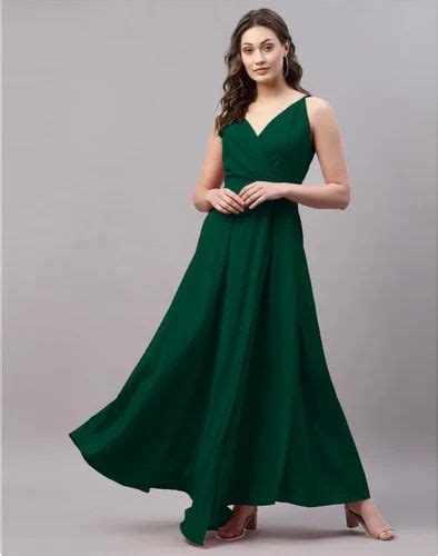 Bold Slit Dress महिलाओं की डिजाइनर ड्रेस लेडीज डिजाइनर ड्रेस Minies