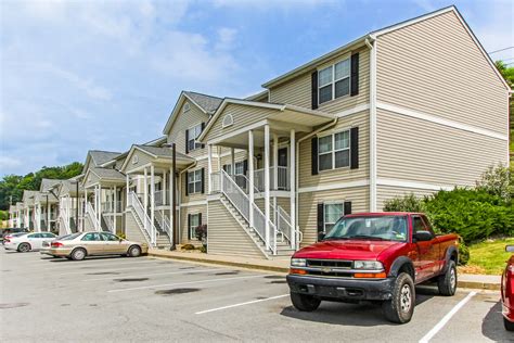 Canvas Townhomes - 200 Tupelo Dr | Morgantown, WV Townhomes for Rent