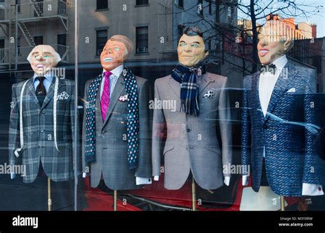 Mannequins In Store Window Display Hi Res Stock Photography And Images