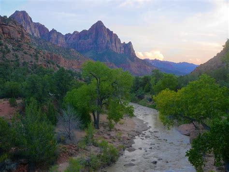 September in zion national park offers pleasing temperatures and clear skies. Female Travel Guide to Zion National Park - Heels to ...
