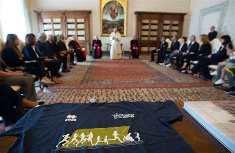 Sua santità è stato ricoverato oggi al gemelli di roma, dove sarà operato per dei problemi al colon. Papa Francesco: a partecipanti We Run Together, "lo sport ...