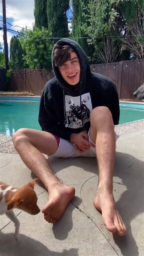 HAYES GRIER Youtuber TikTok Feet Shirtless Boxers Bulge