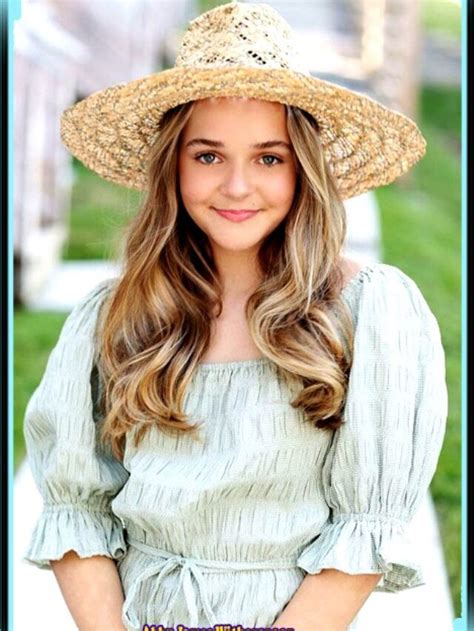 Abby James Witherspoon Bio Wiki Family Height Career Net Worth Thebiohindi Biography Book