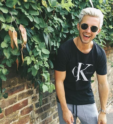 How Much Money Marcus Butler Makes On Youtube Net Worth Naibuzz