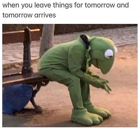 30 Memes For Those Who Are Tired And Feel Like Life Is Overwhelming Shared By This Instagram