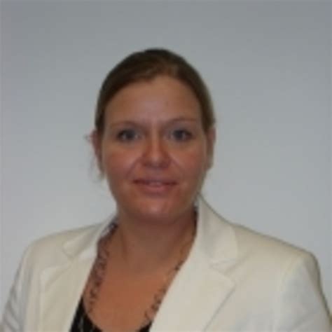 Consigue la máxima tranquilidad con nuestro seguro de hogar. Elke Rischert - Teamleiterin - TARGO Dienstleistungs GmbH ...