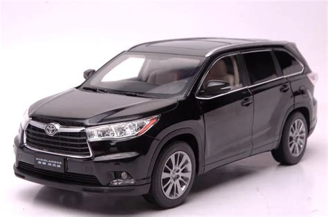 Buy 118 Diecast Model For Toyota Highlander 2015