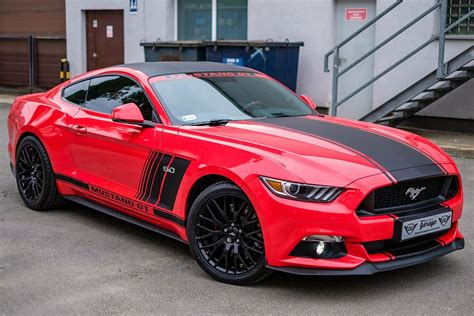 Hd Wallpaper Red And Black Ford Mustang Near House Mustang Gt Usa