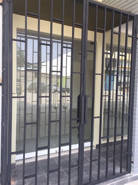 Teralis Besi Jendela dan Pintu Gudang Eraprima Daan Mogot Tangerang